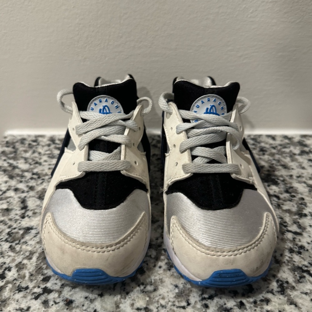 Nike Huarache Run Black, Blue & White Size 11-Kids